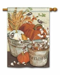 Farmhouse Pumpkins House Flag