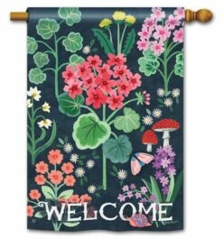 Geranium Welcome House Flag