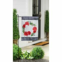 Geranium Wreath Decorative Strié Fabric Garden Flag -Flag Sales 2024 geranium wreath decorative strie fabric garden flag live
